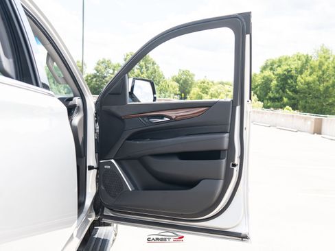 Used 2019 Cadillac Escalade ESV Premium Luxury AWD/4WD image 43