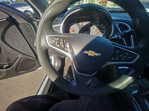 Used 2022 Chevrolet Malibu LT image 9