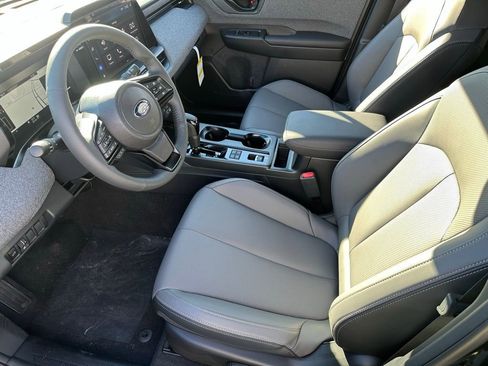 New 2026 Subaru Outback Limited image 11