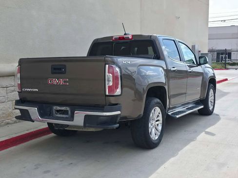 Used 2016 GMC Canyon SLT w/ Driver Alert Package image 3