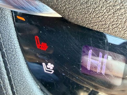 Used 2022 Cadillac XT5 Sportv w/ Technology Package image 23