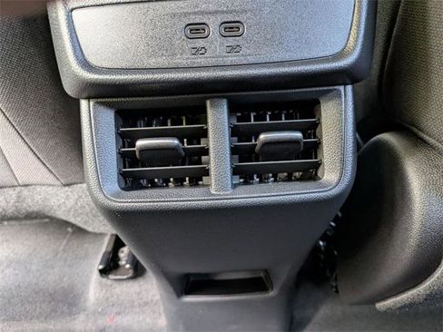 New 2026 Chevrolet Equinox LT image 25