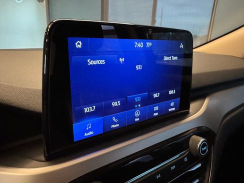 Used 2020 Ford Escape SEL FWD image 13