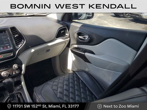 Used 2020 Jeep Cherokee Limited image 16