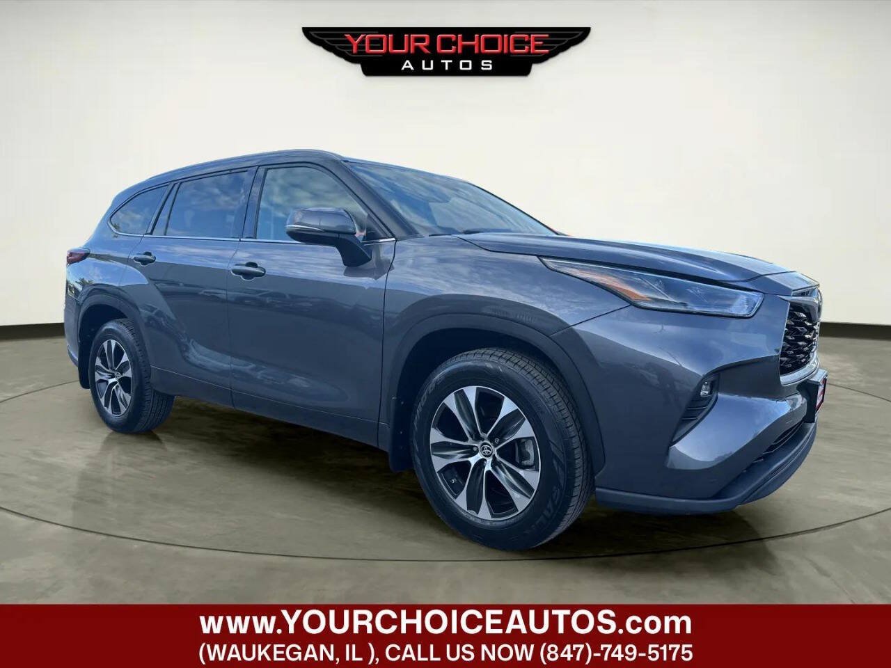 Used 2021 Toyota Highlander XLE AWD/4WD image 7