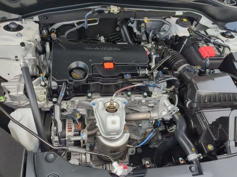 Used 2025 Honda HR-V EX-L image 27