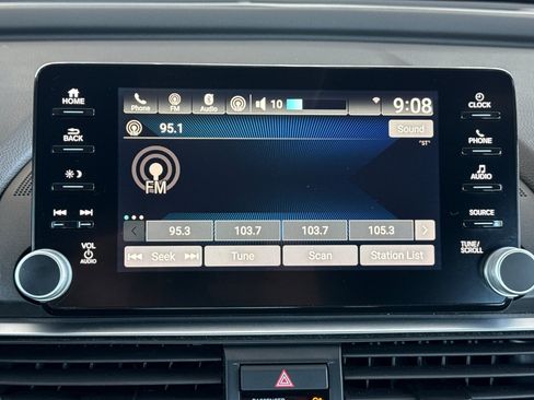 Used 2019 Honda Accord Sport image 17