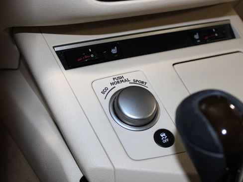 Used 2013 Lexus ES 350 w/ Premium Pkg FWD image 21