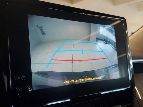 Used 2025 Toyota Corolla LE image 26