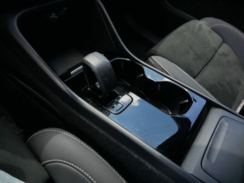 Certified 2023 Volvo XC40 Recharge Plus AWD/4WD image 22