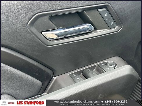 Used 2023 Chevrolet Colorado LT w/ LT Convenience Package II AWD/4WD image 17