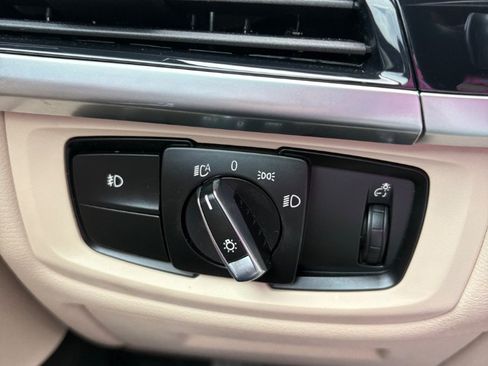 Used 2018 BMW X5 sDrive35i RWD image 11