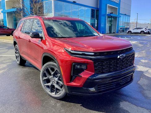 New 2026 Chevrolet Traverse RS FWD image 1