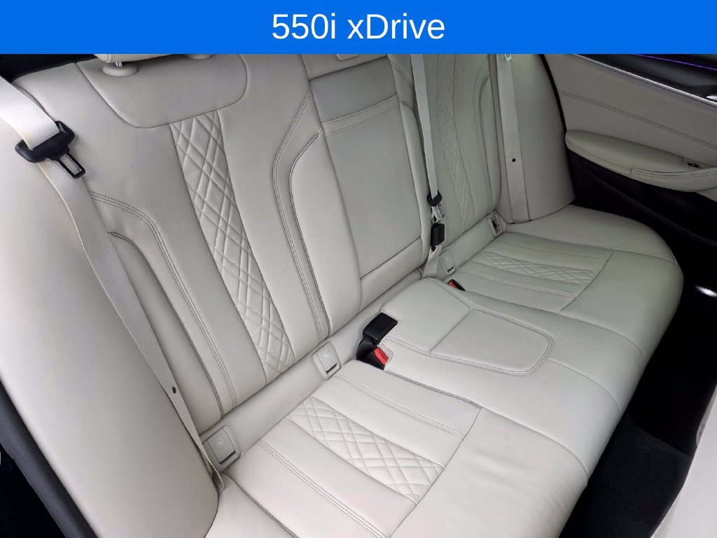 Used 2021 BMW M550i xDrive w/ Premium Package AWD/4WD image 28