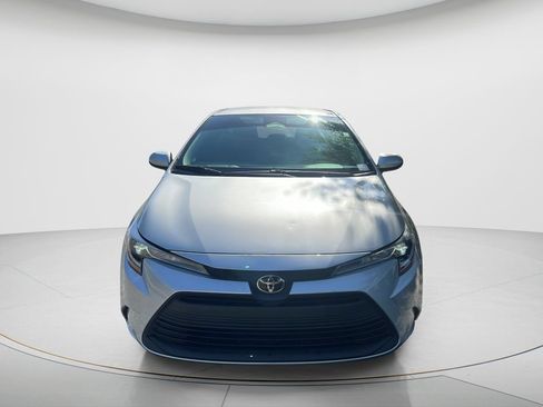 Used 2024 Toyota Corolla LE FWD image 2