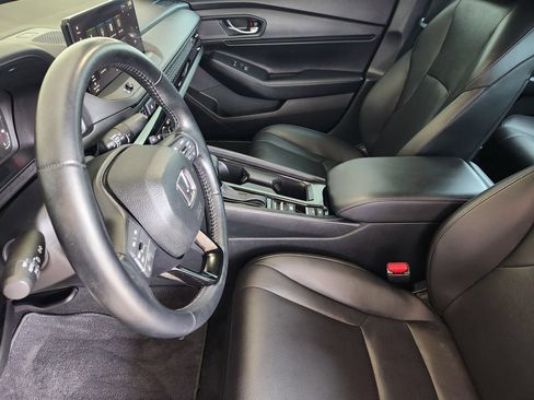 Used 2025 Honda Accord Sport image 12