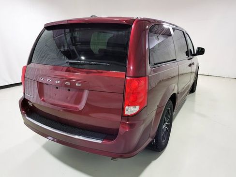 Used 2017 Dodge Grand Caravan GT image 22