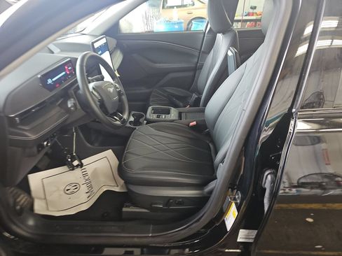 Used 2025 Ford Mustang Mach-E Select AWD/4WD image 10