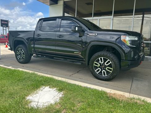 Used 2020 GMC Sierra 1500 AT4 w/ AT4 Premium Package AWD/4WD image 2