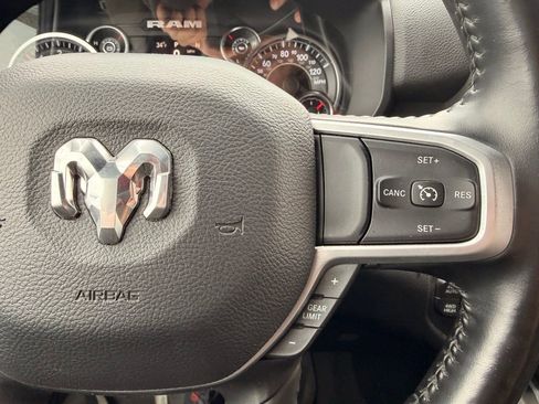 Used 2021 RAM 1500 Big Horn image 15