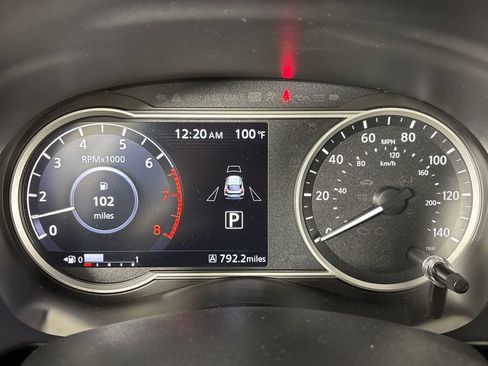 Used 2019 Nissan Kicks SV FWD image 21