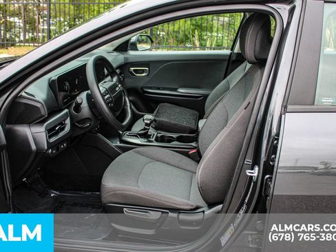 Used 2025 Kia K4 FWD image 17