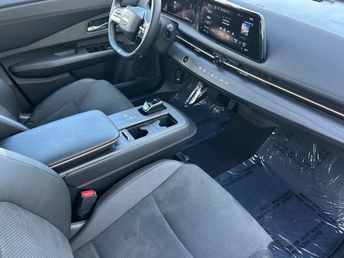 Certified 2023 Nissan Ariya FWD image 18