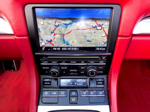 Used 2015 Porsche Boxster S image 22