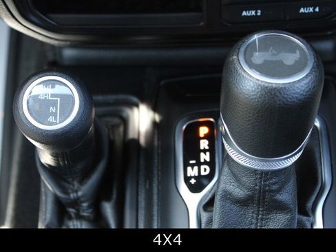 Used 2021 Jeep Wrangler Unlimited Sport AWD/4WD image 18
