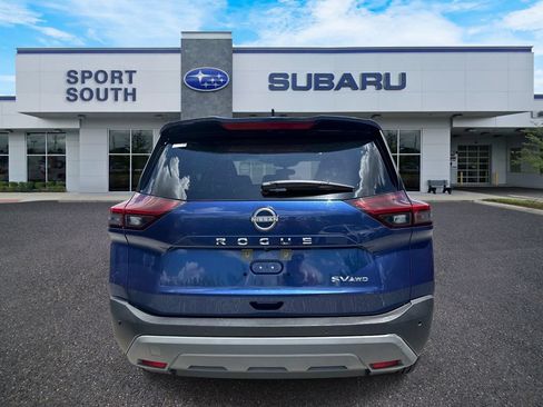 Used 2023 Nissan Rogue SV AWD/4WD image 4