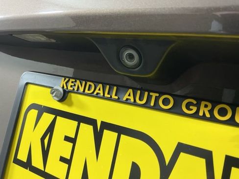 Used 2018 Jeep Grand Cherokee Limited image 9