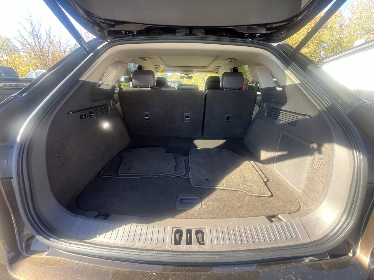 Used 2019 Lincoln Nautilus Reserve AWD/4WD image 17