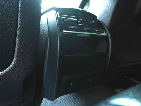 Used 2018 BMW 540i xDrive AWD/4WD image 14