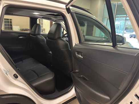 Certified 2023 Toyota Corolla Cross XLE w/ Convenience Package image 28