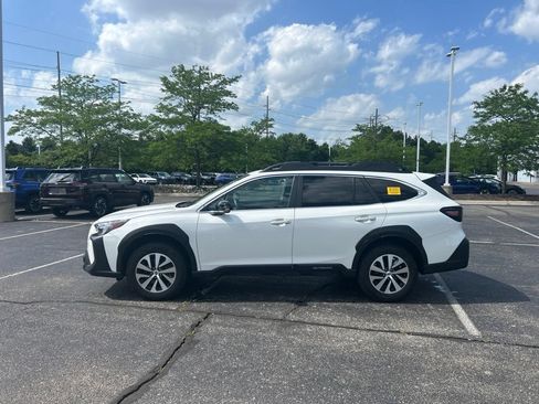 Certified 2023 Subaru Outback Premium w/ Popular Package #1 AWD/4WD image 2