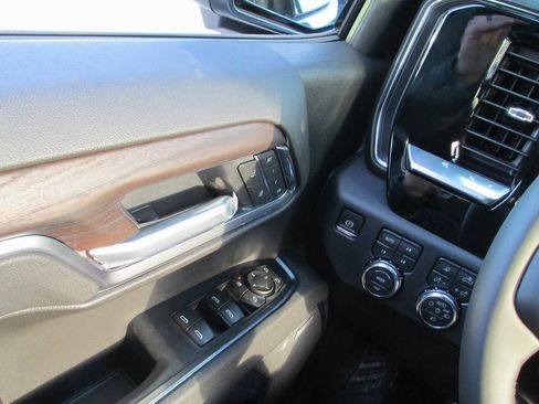 New 2026 GMC Sierra 1500 SLT w/ SLT Premium Plus Package image 15