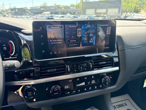 New 2026 Nissan Pathfinder SL FWD image 17