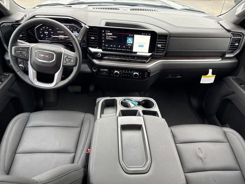 Used 2026 GMC Sierra 1500 SLT image 14