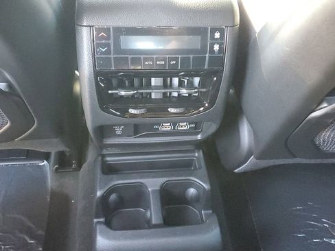 New 2025 Jeep Grand Cherokee L Altitude image 14