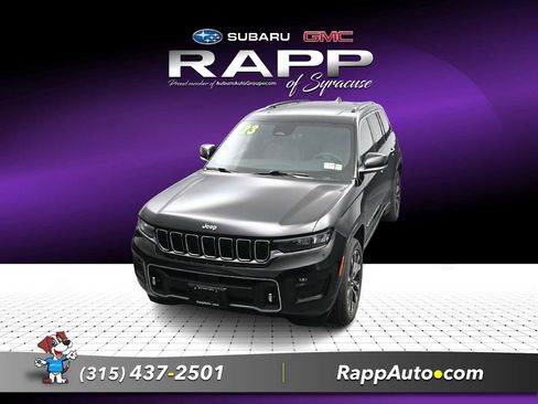 Used 2023 Jeep Grand Cherokee Overland w/ Luxury Tech Group IV AWD/4WD image 1