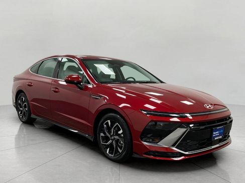 Certified 2025 Hyundai Sonata SEL image 1