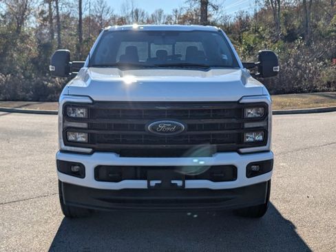 Used 2023 Ford F250 XLT w/ Black Appearance Package image 2