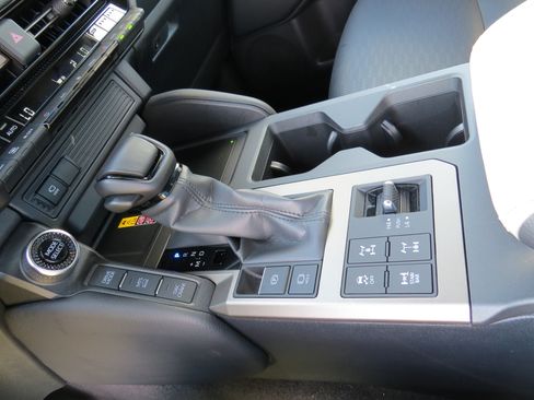 Used 2025 Toyota Land Cruiser w/ Premium Package AWD/4WD image 20