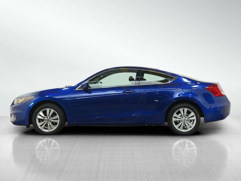 Used 2011 Honda Accord EX image 2