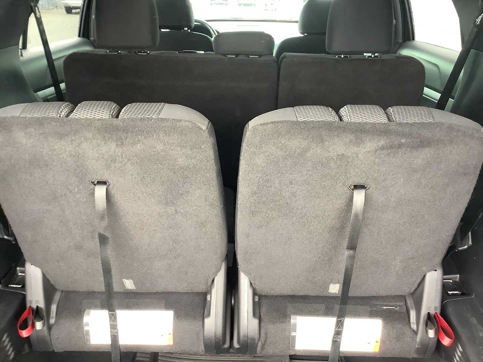 Used 2016 Ford Explorer XLT w/ Class II Trailer Tow Package AWD/4WD image 14