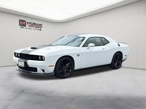 Used 2019 Dodge Challenger R/T Scat Pack w/ Stars & Stripes Edition RWD image 4