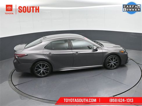 Used 2024 Toyota Camry SE image 47