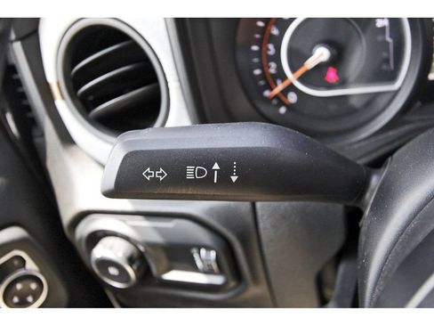 Used 2025 Jeep Wrangler Unlimited Sport AWD/4WD image 11