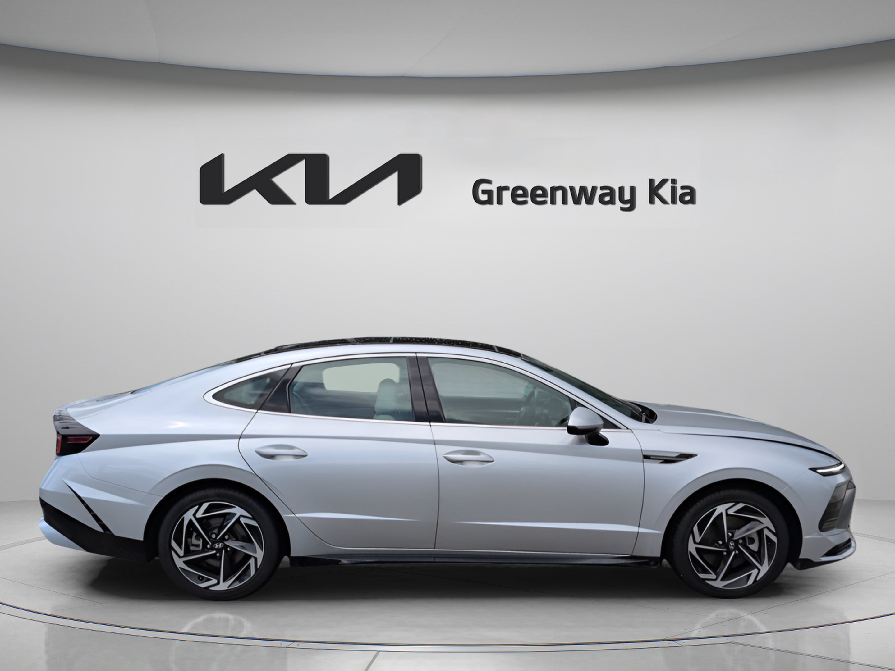 Used 2025 Hyundai Sonata SEL FWD image 5