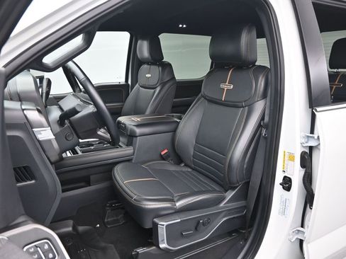 Used 2024 Ford F250 Platinum AWD/4WD image 16